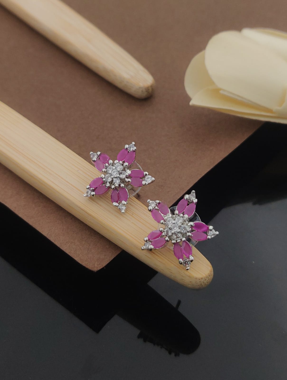 Precious Pearls KADEE jewel Women's Earrings with Silver plated brass - Kadee Jewels