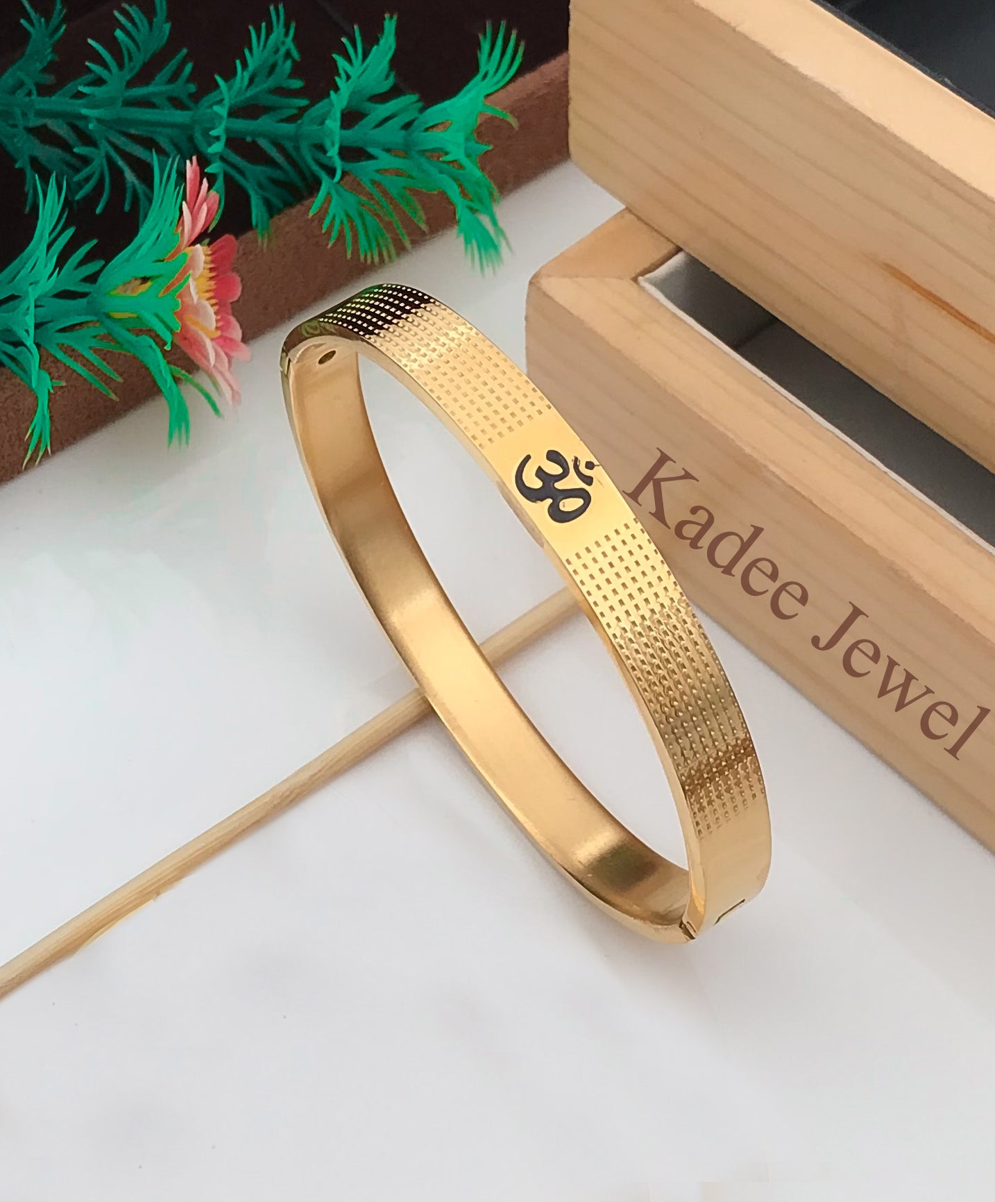 Unique Om Design Men's Gold Kada Bracelet