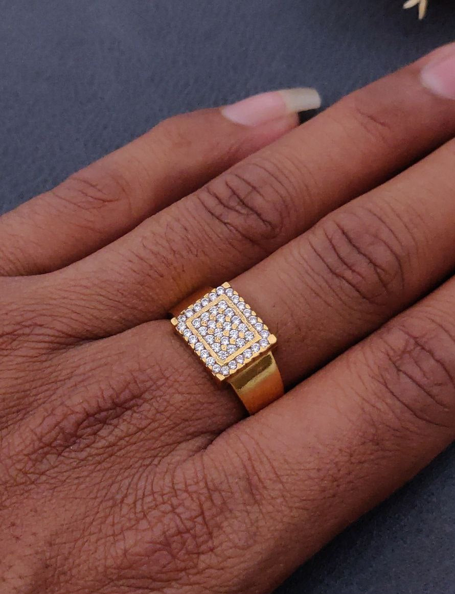 Kadee Jewel Dazzle Loop Men's Finger Ring with Gold Plated Brass