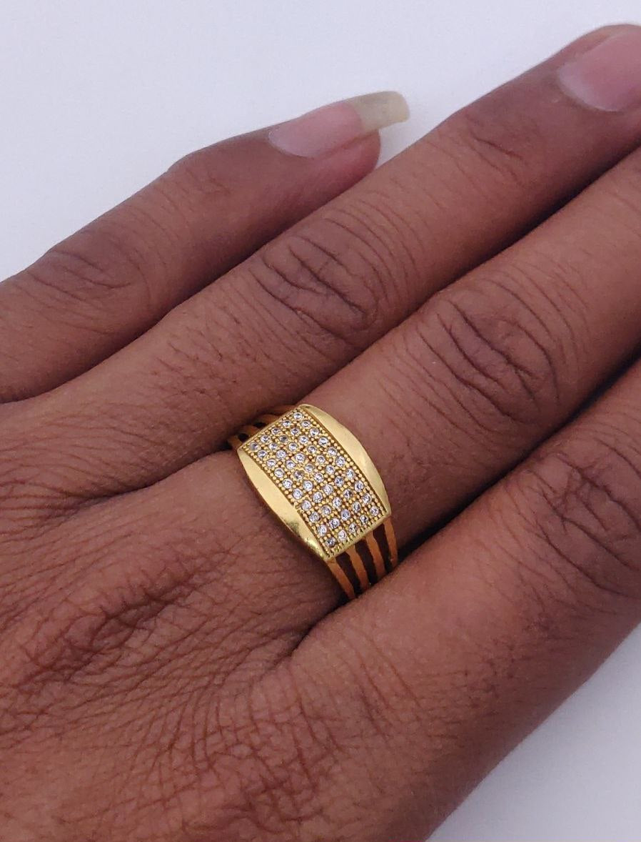 Kadee Jewel Opulent Band Men's Finger Ring with Gold Plated Brass