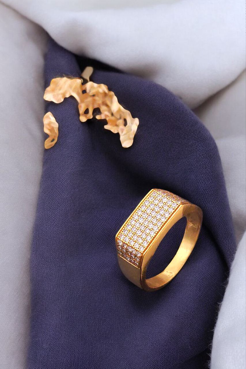 Kadee Jewel Spark Shine Men's Finger Ring with Gold Plated Brass