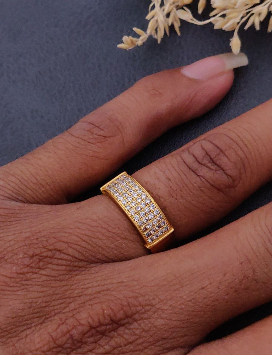 Kadee Jewel King’s D’Elite Men's Finger Ring with Gold Plated Brass