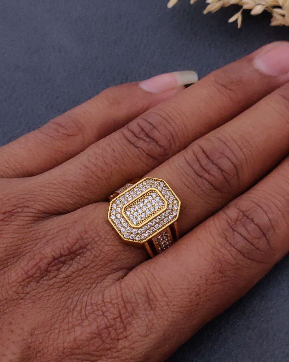 Kadee Jewel Imperial Spark Men's Finger Ring with Gold Plated Brass