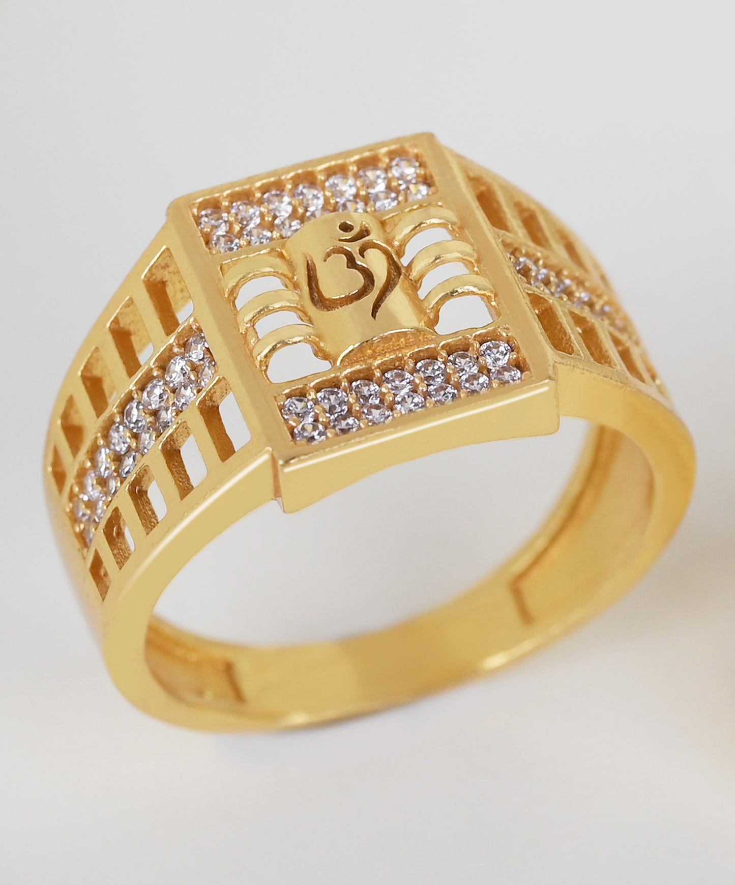 Amazing Diamond Design Men's Finger Ring with Gold Plated Brass(JR_0011) - Kadee Jewels