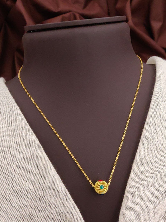 KADEE Jewel Women's Nova Thread Necklace with Gold Plated brass