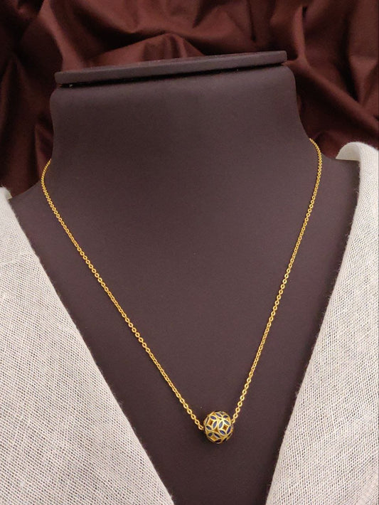 KADEE Jewel Women's Blossom Shine Necklace with Gold Plated brass