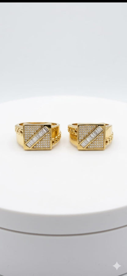 Newst Diamond Design Men's Finger Ring with Gold Plated Brass
