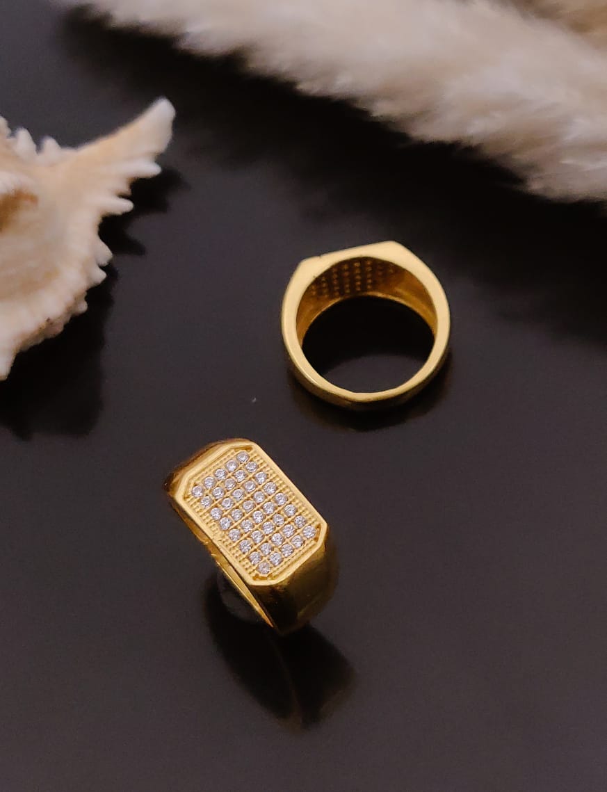 Minimalist Diamond Design Men's Finger Ring with Gold Plated Brass
