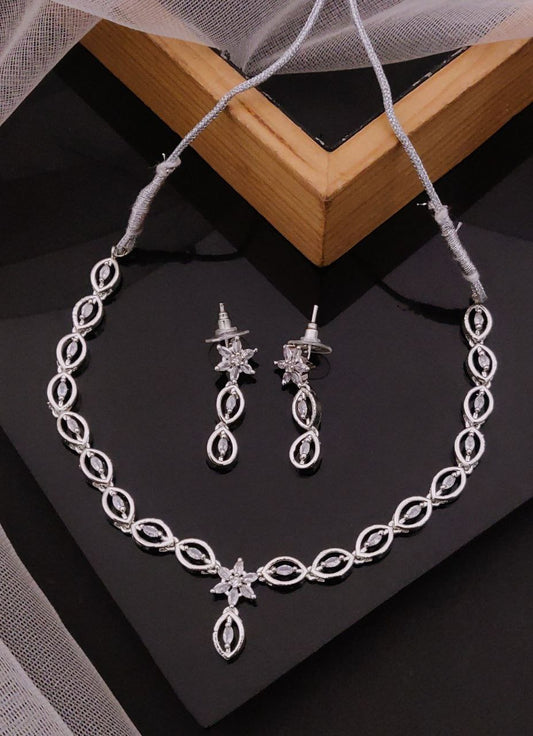 KADEE Jewel Women's Sunlit Spark Necklace
