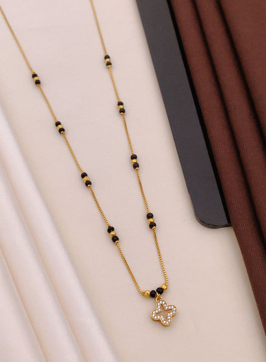 KADEE Jewel Luxe Empress Women's Necklace with Gold Plated brass