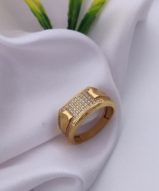 Kadee Jewel Eclipse Ring Men's Finger Ring with Gold Plated Brass