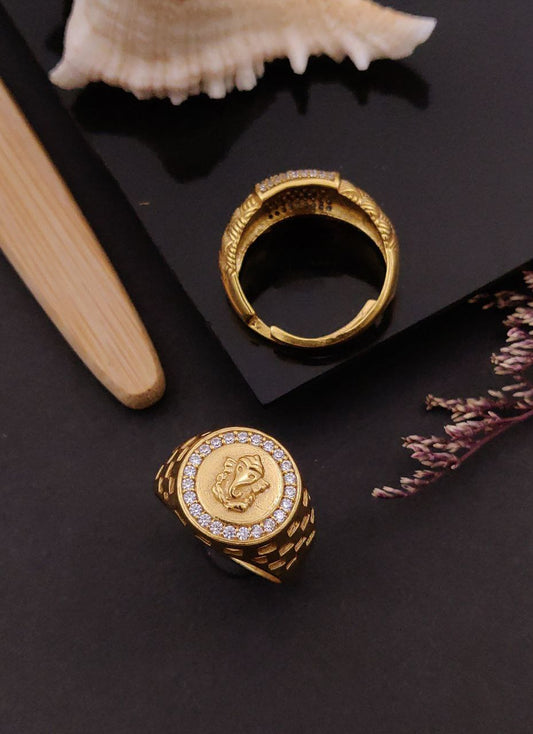 Kadee Jewel Regal Circle Men's Finger Ring with Gold Plated Brass