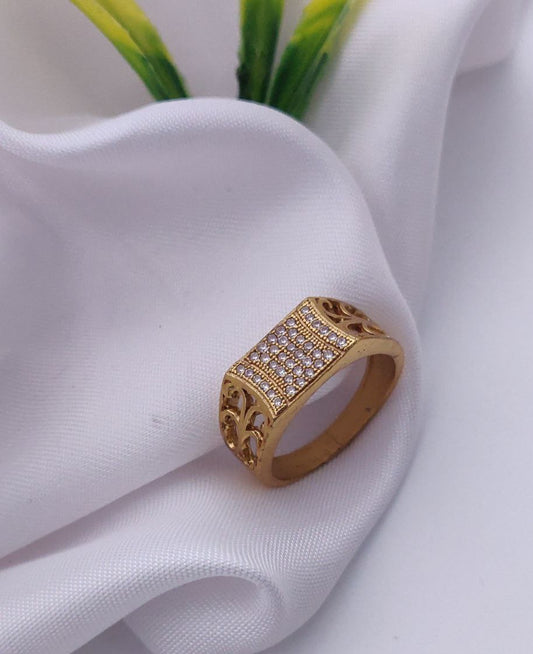 Kadee Jewel Onyx Circle Men's Finger Ring with Gold Plated Brass