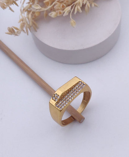 Kadee Jewel Aureus Band Men's Finger Ring with Gold Plated Brass