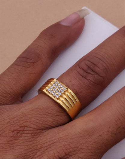 Kadee Jewel Luxe Band Men's Finger Ring with Gold Plated Brass