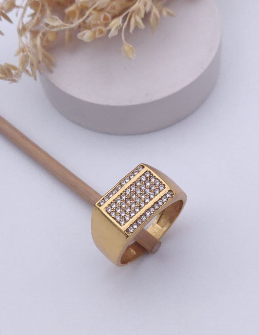Kadee Jewel Aura Band Men's Finger Ring with Gold Plated Brass